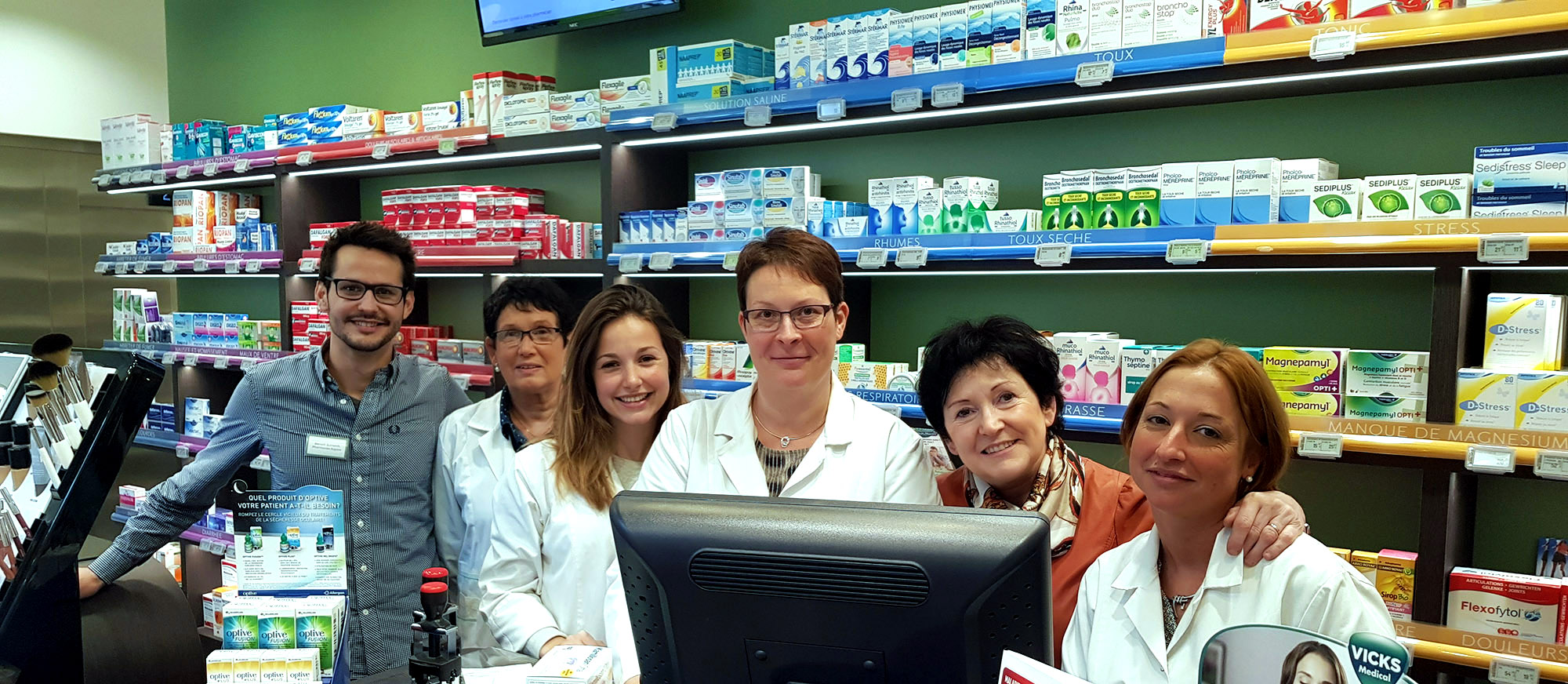 photo de l'équipe de la Pharmacie Anselme 7640 Antoing Hainaut Belgique